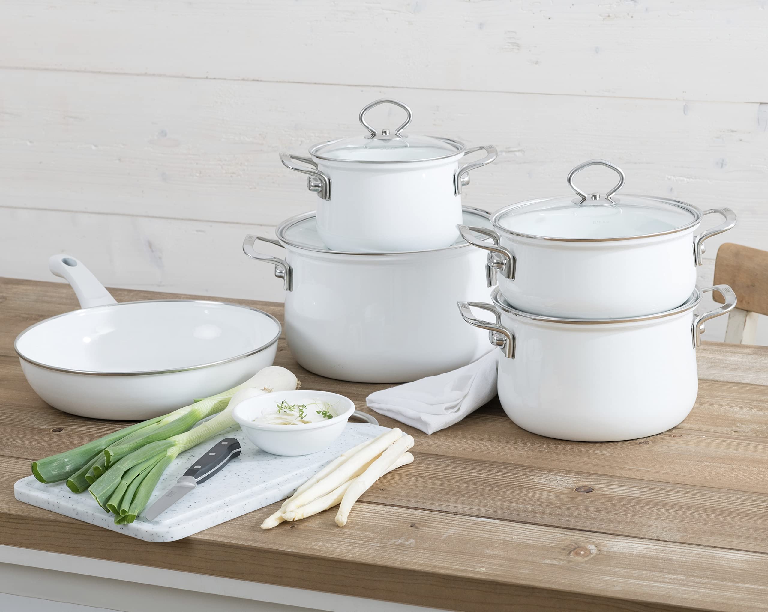 riess-nouvelle-arcticweiss-fleischtopf-20-cm-3-5-l-emaille-mit-glasdeckel-indukt image 3