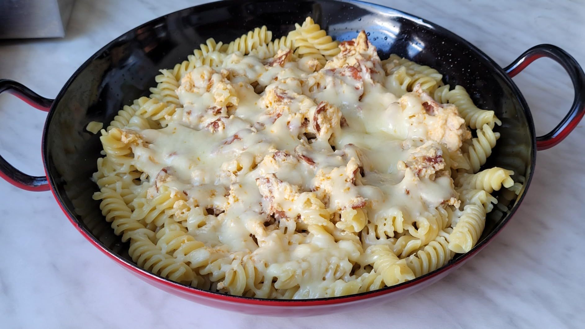 Rustikal braten und direkt servieren