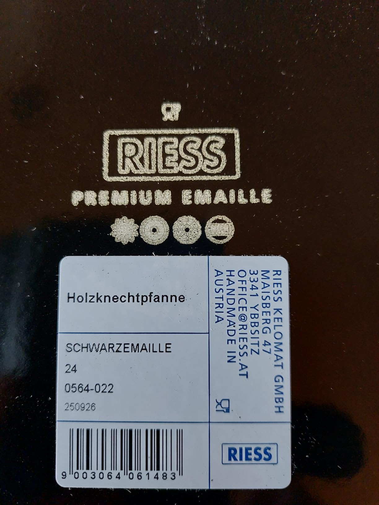 Schöne Pfanne für Herd und Grill
