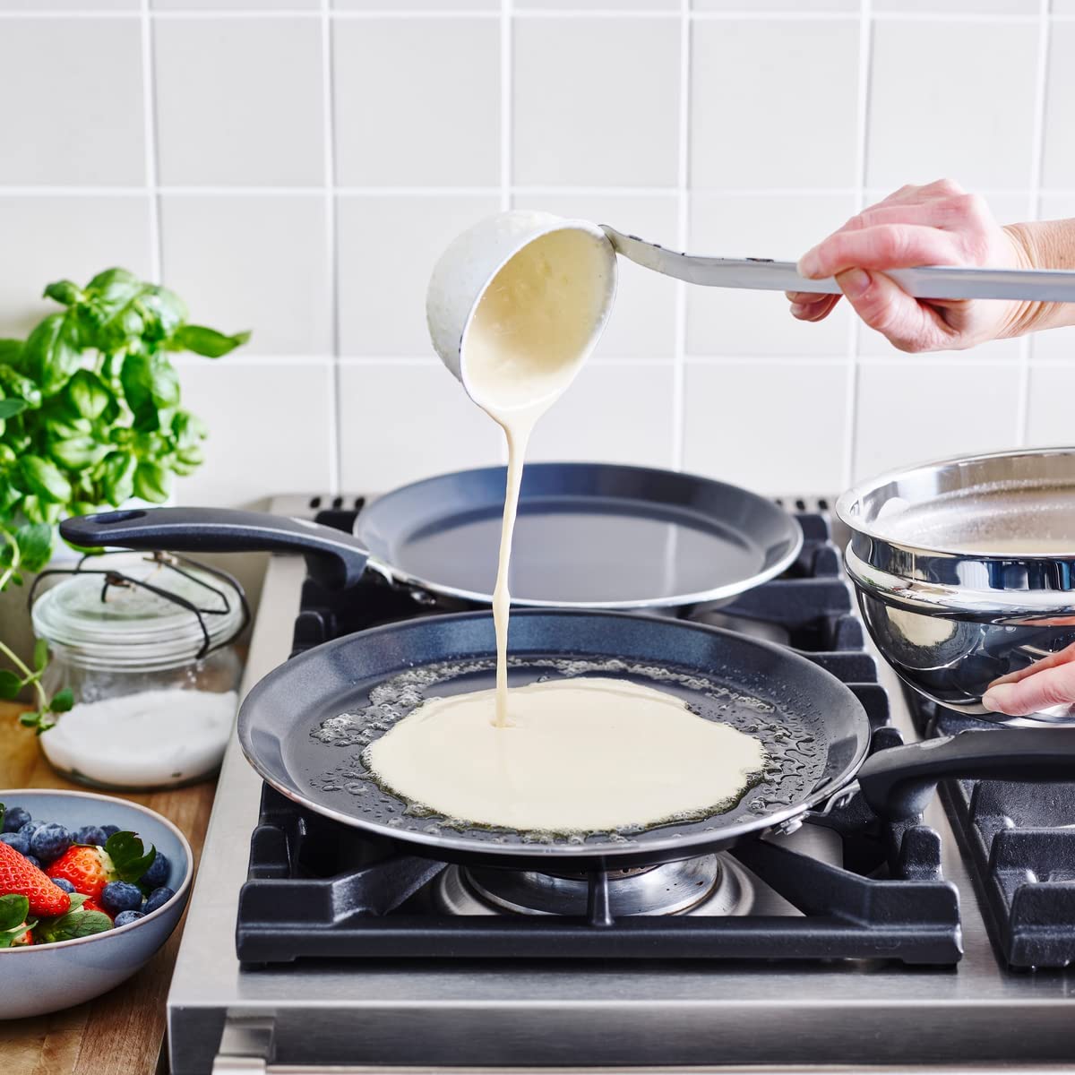 greenpan-essentials-keramik-pfannkuchenpfanne-28-cm-pfas-frei-schwarz image 2
