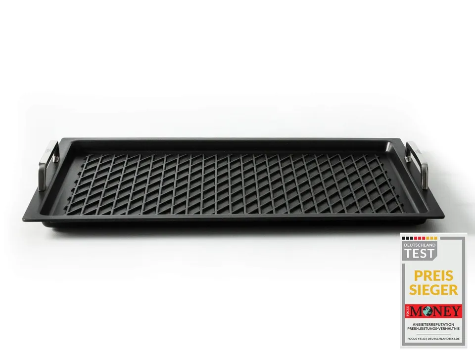 amt-gastroguss-klaus-grillt-grillplatte-gn-1-1-53-x-33-cm-bbq-grillboden-mit-ede image 1